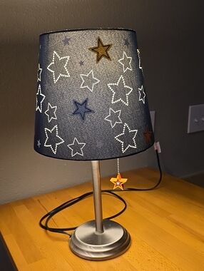 Star Pattern Table Lamp by CIRCO